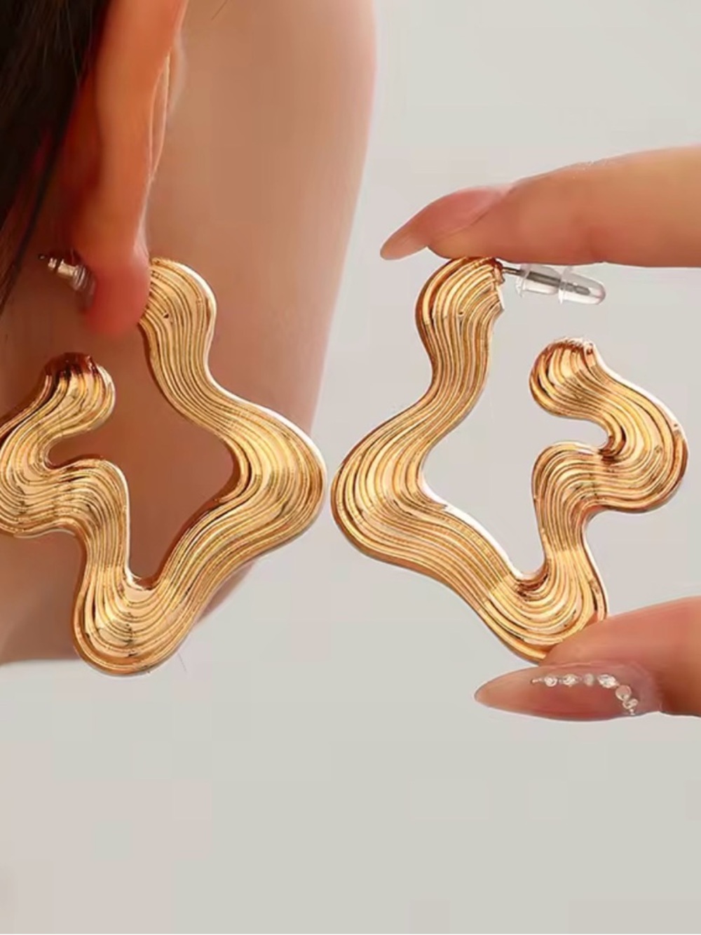 Gold Wavy Sculptural Hoop Earrings - Women's Jewelry